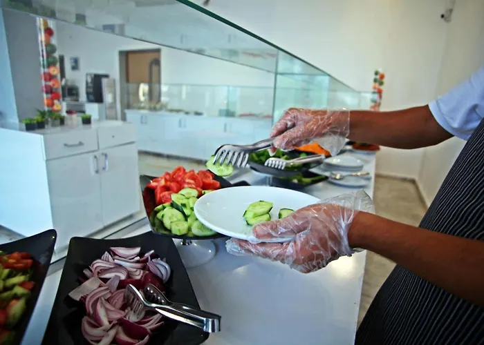 Turkbuku Hill מוגלה