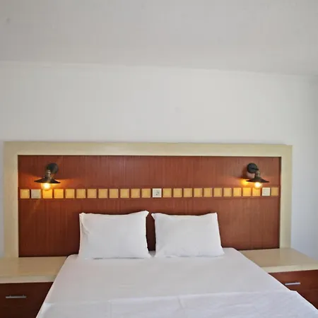 Turkbuku Hill Hotel *